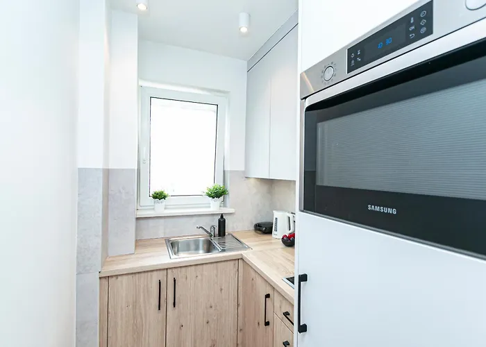 Twarda 56a - Better Varsó